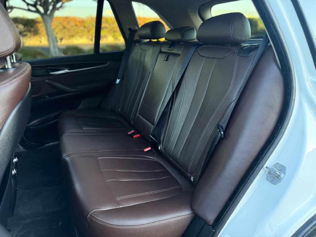 2015 BMW X5 Image 17