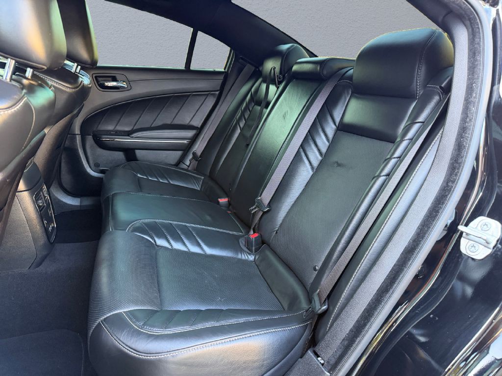 2022 Dodge Charger Image 13