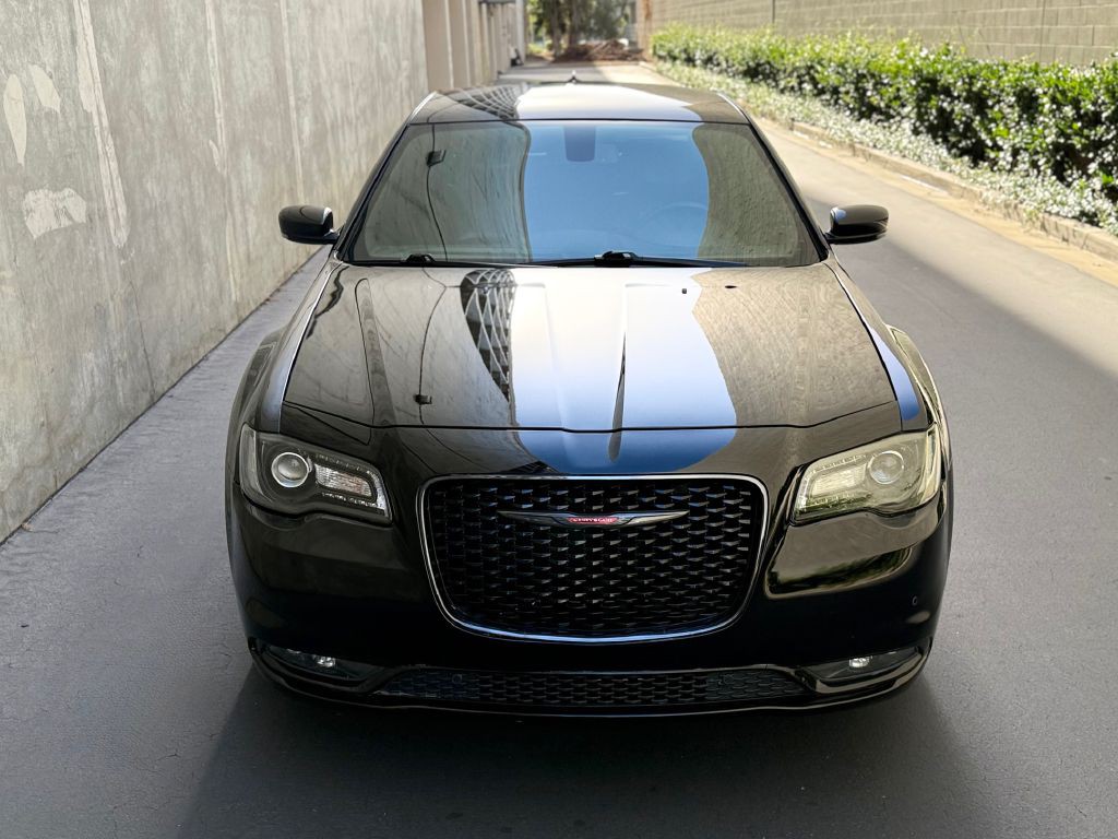 2021 Chrysler 300 Image 5
