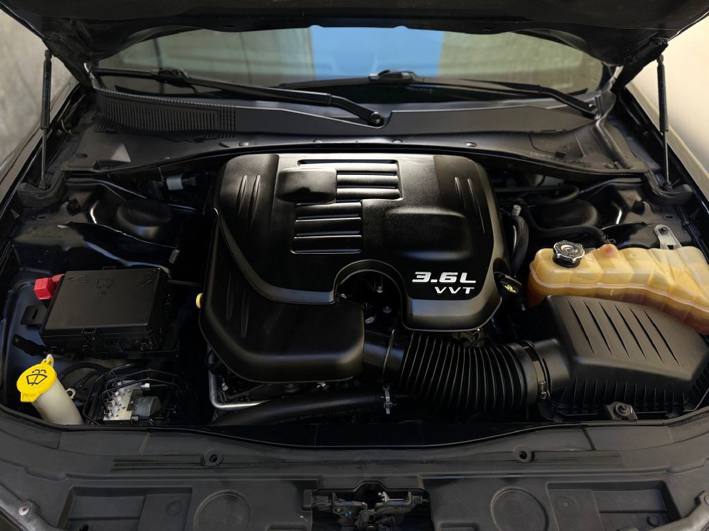 2021 Chrysler 300 Image 20
