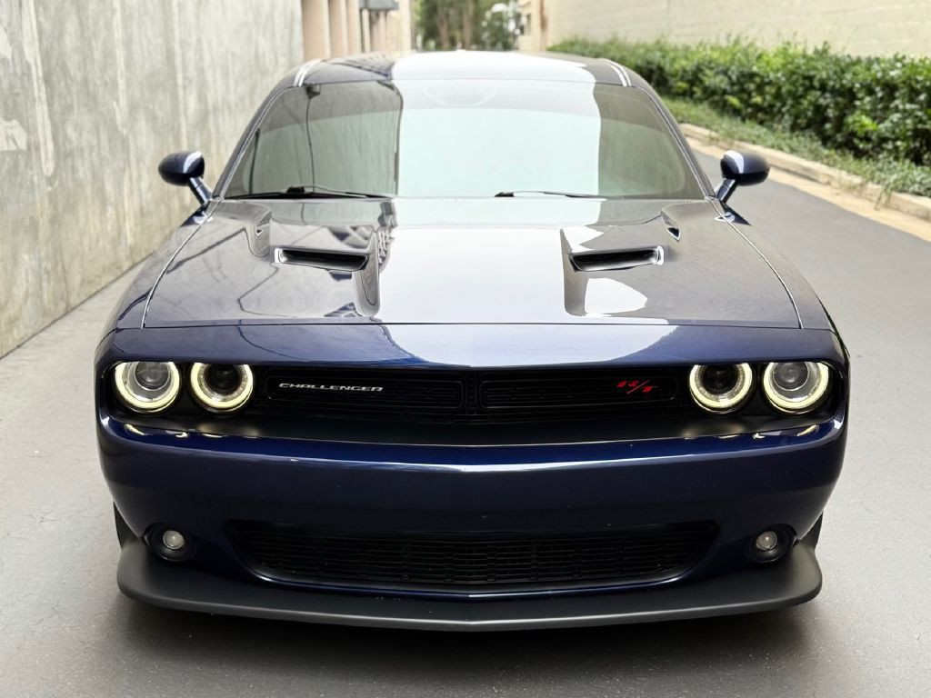 2016 Dodge Challenger Image 3