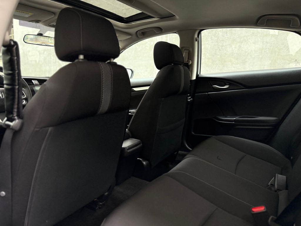 2018 Honda Civic Image 11