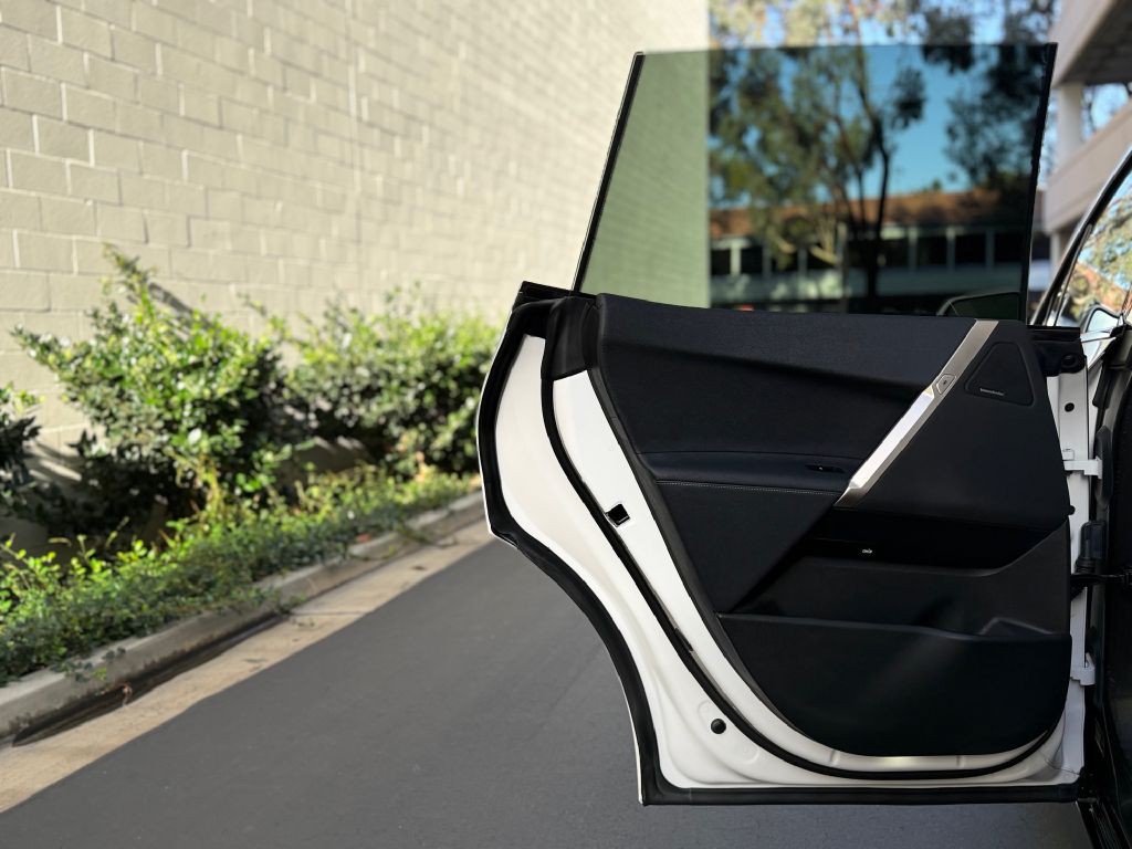 2024 BMW IX Image 20