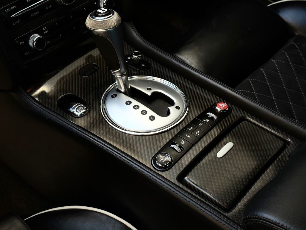 2011 Bentley Continental Image 15