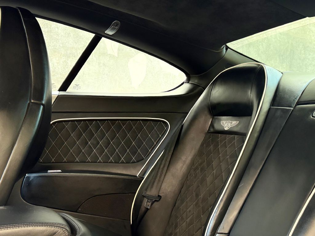 2011 Bentley Continental Image 19