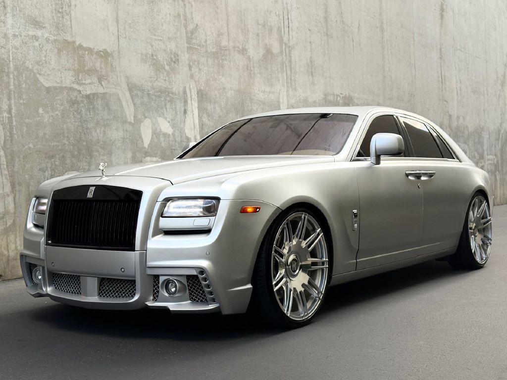 2010 Rolls-Royce Ghost Image 1