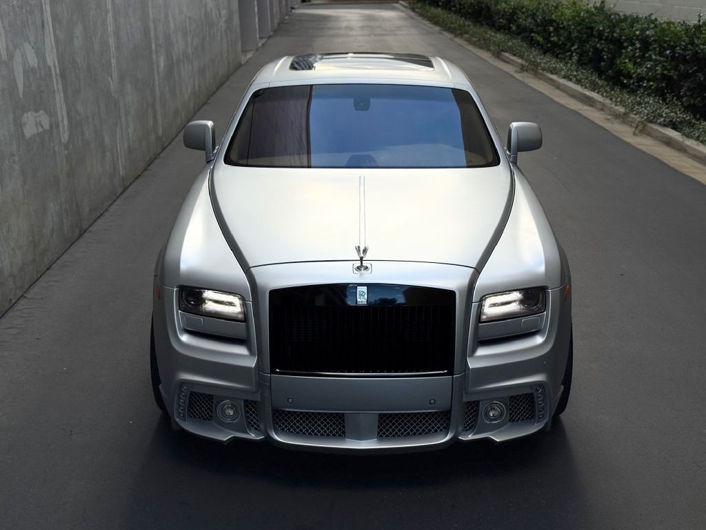2010 Rolls-Royce Ghost Image 4