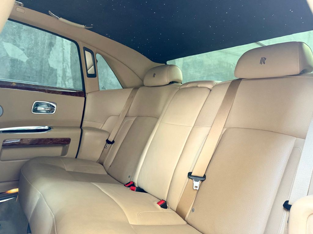 2010 Rolls-Royce Ghost Image 20