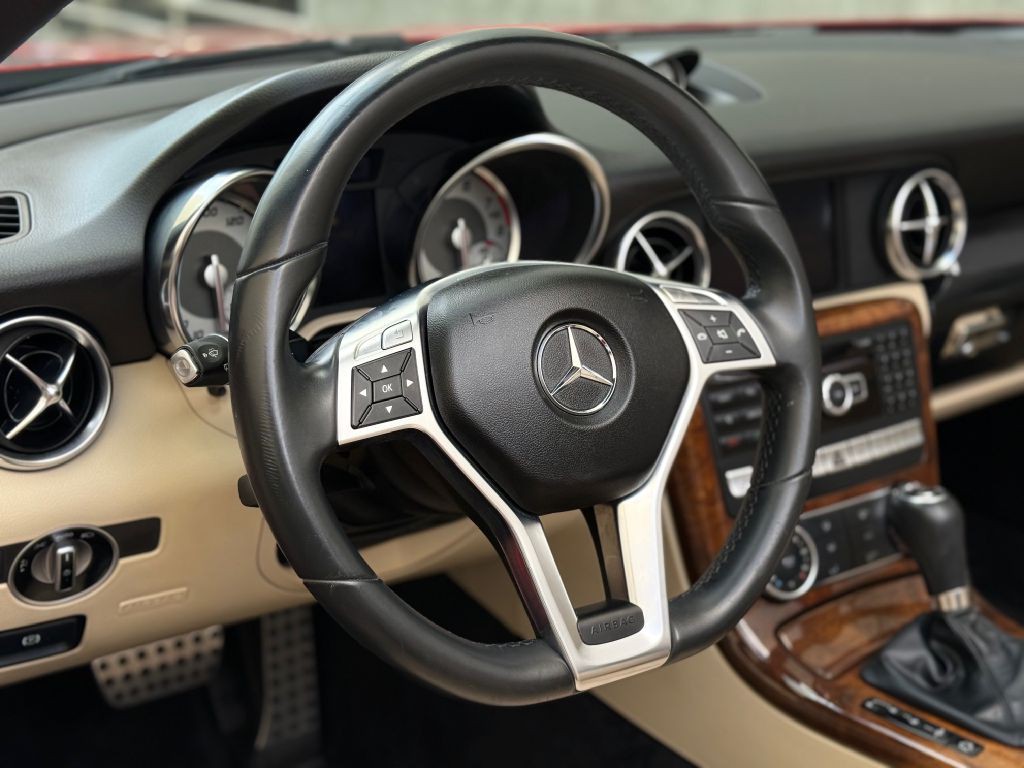 2014 Mercedes-Benz SLK-Class Image 12