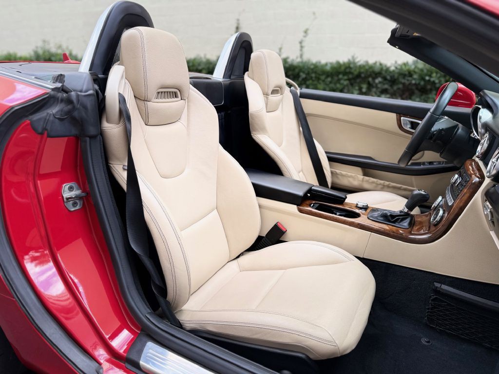 2014 Mercedes-Benz SLK-Class Image 15