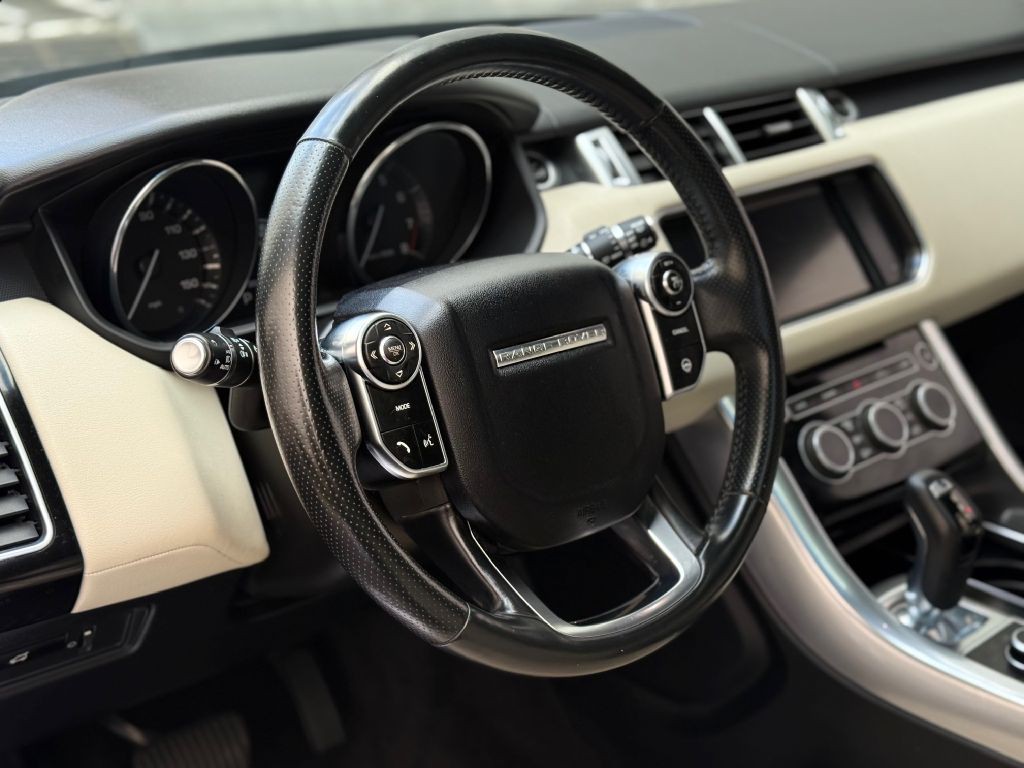2015 Land Rover Range Rover Sport Image 11