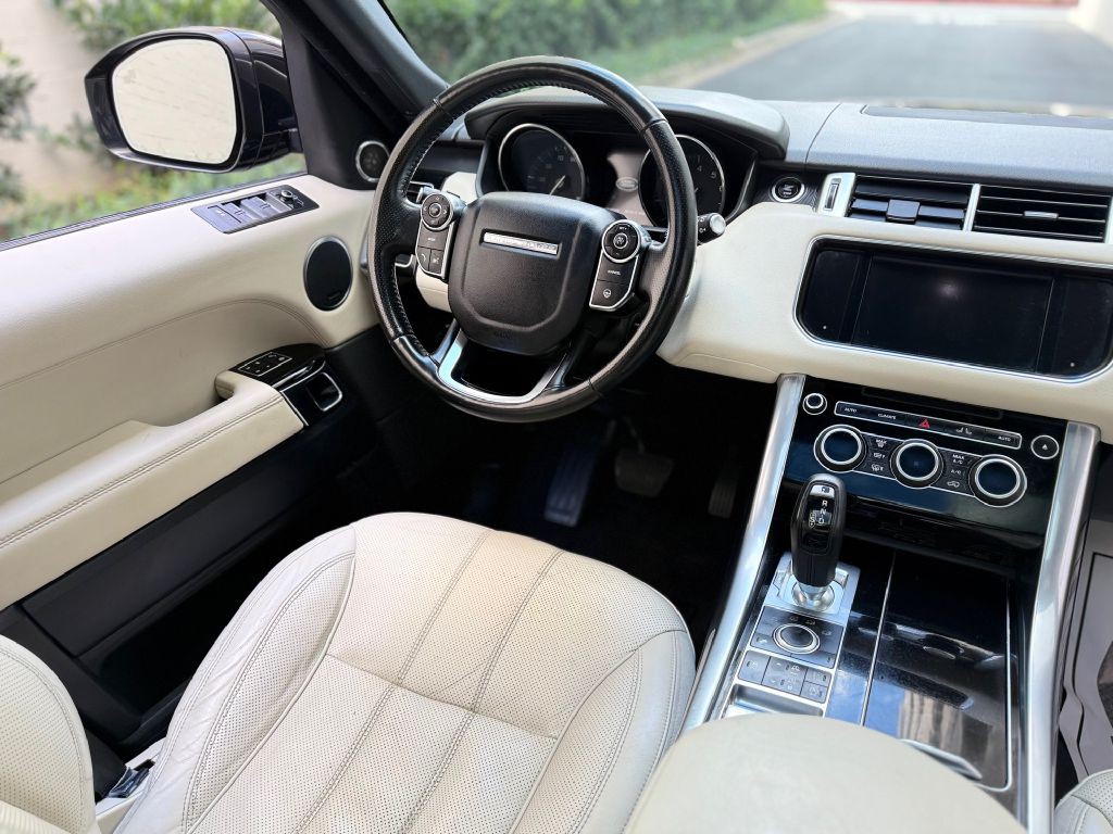 2015 Land Rover Range Rover Sport Image 25