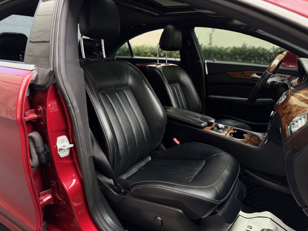 2014 Mercedes-Benz CLS-Class Image 24