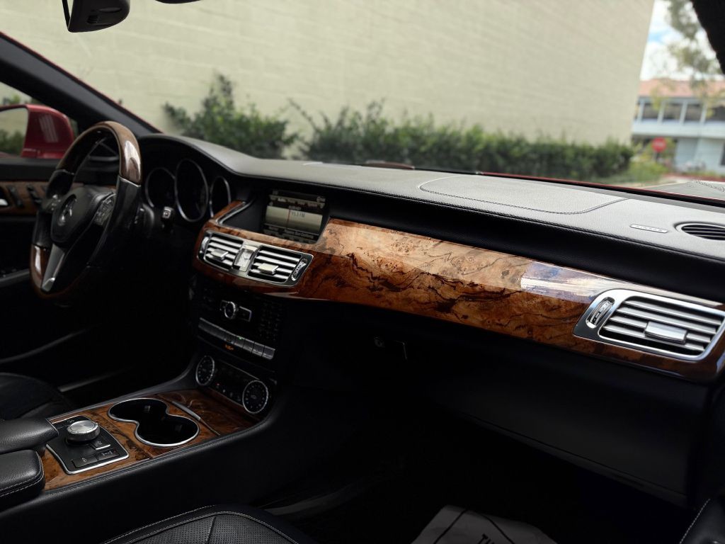 2014 Mercedes-Benz CLS-Class Image 25