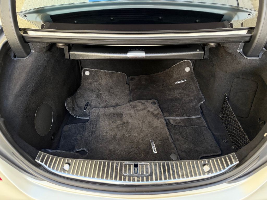 2017 Mercedes-Benz S-Class Image 30