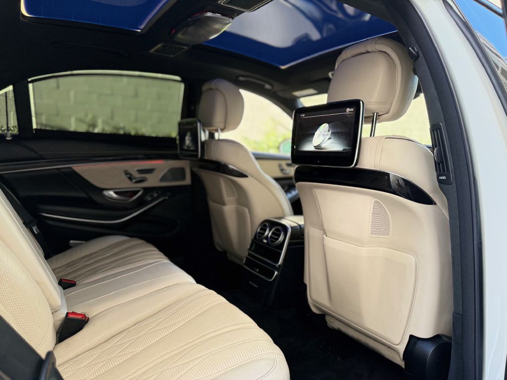 2017 Mercedes-Benz S-Class Image 31
