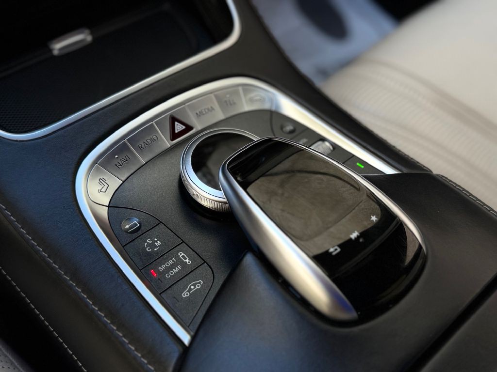 2017 Mercedes-Benz S-Class Image 37