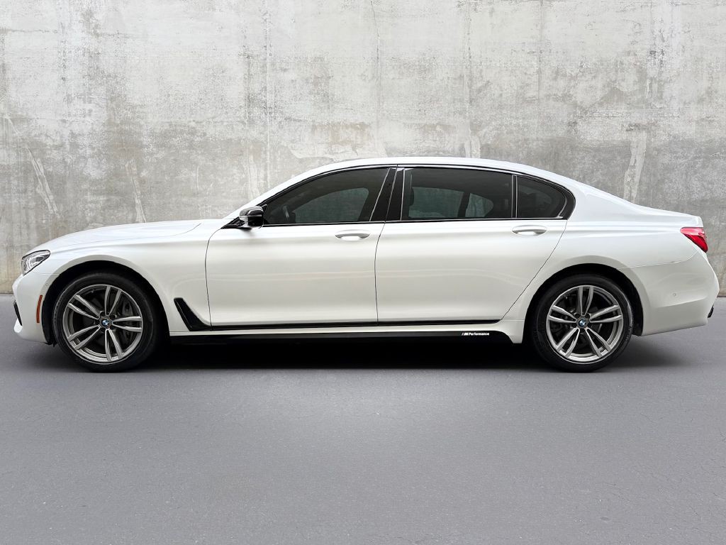 2017 BMW 7 Series Image 5