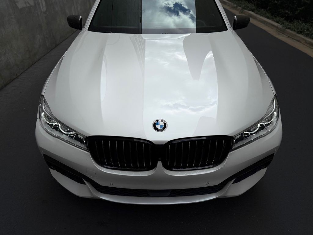 2017 BMW 7 Series Image 15