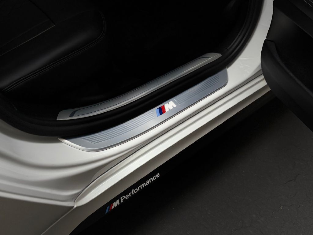 2017 BMW 7 Series Image 30