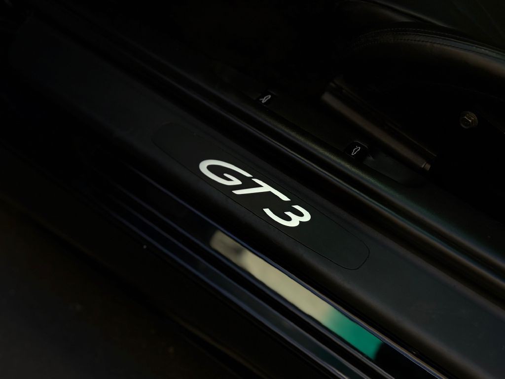 2004 Porsche 911 Image 29