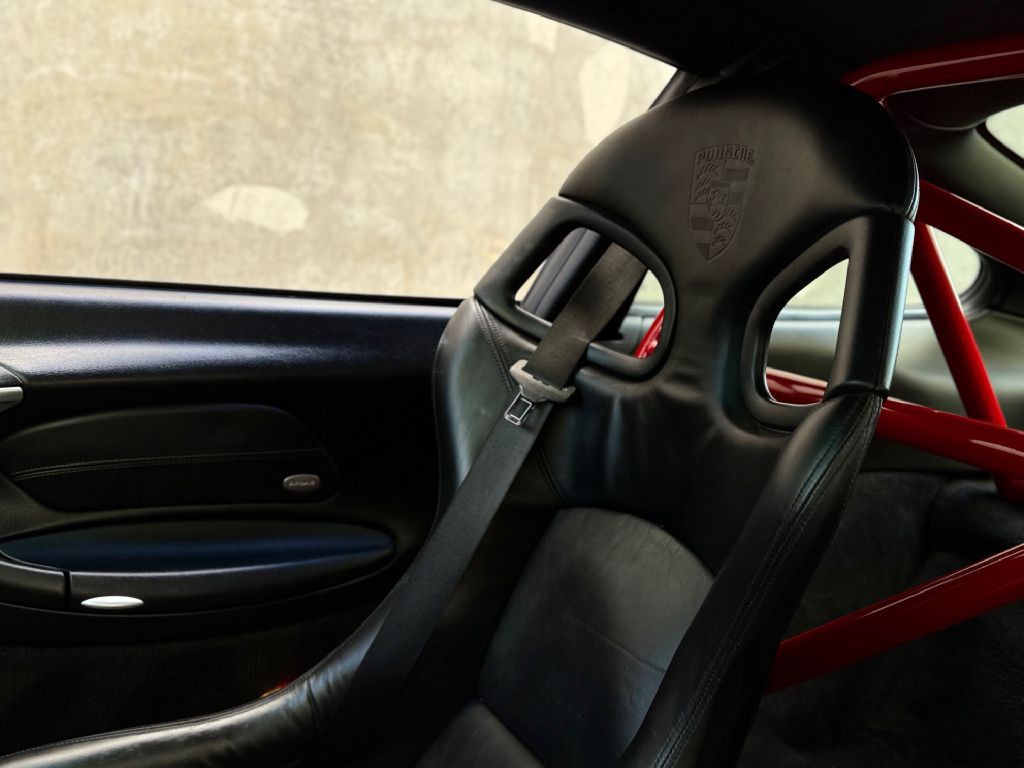 2004 Porsche 911 Image 34