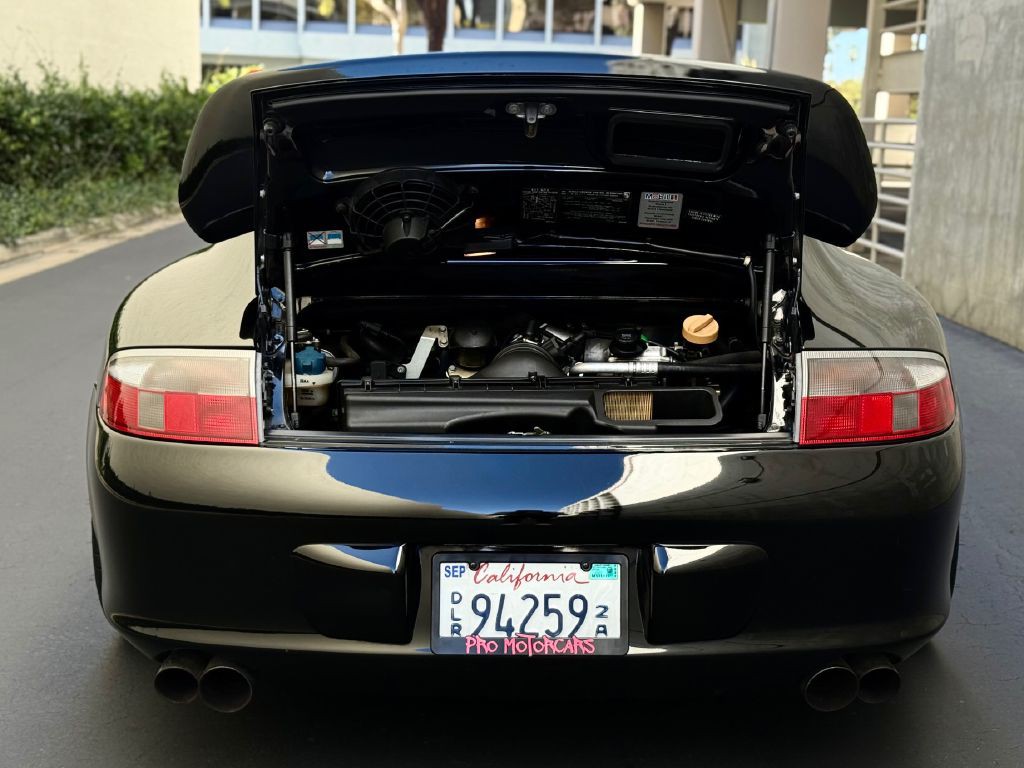 2004 Porsche 911 Image 35