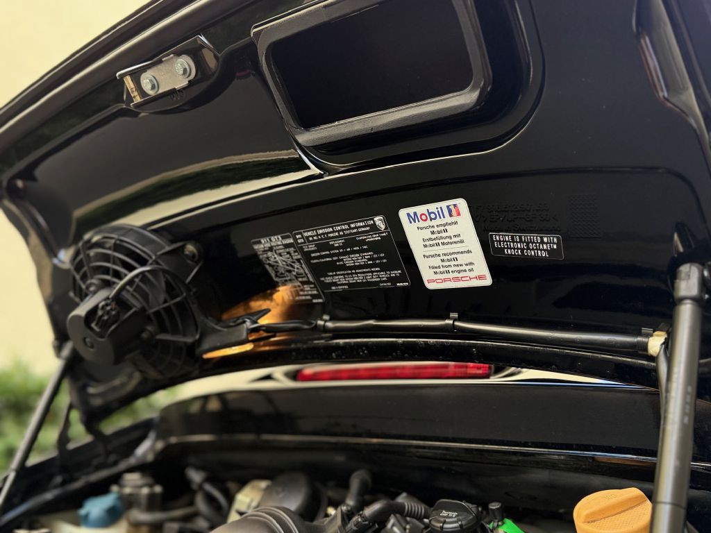 2004 Porsche 911 Image 38