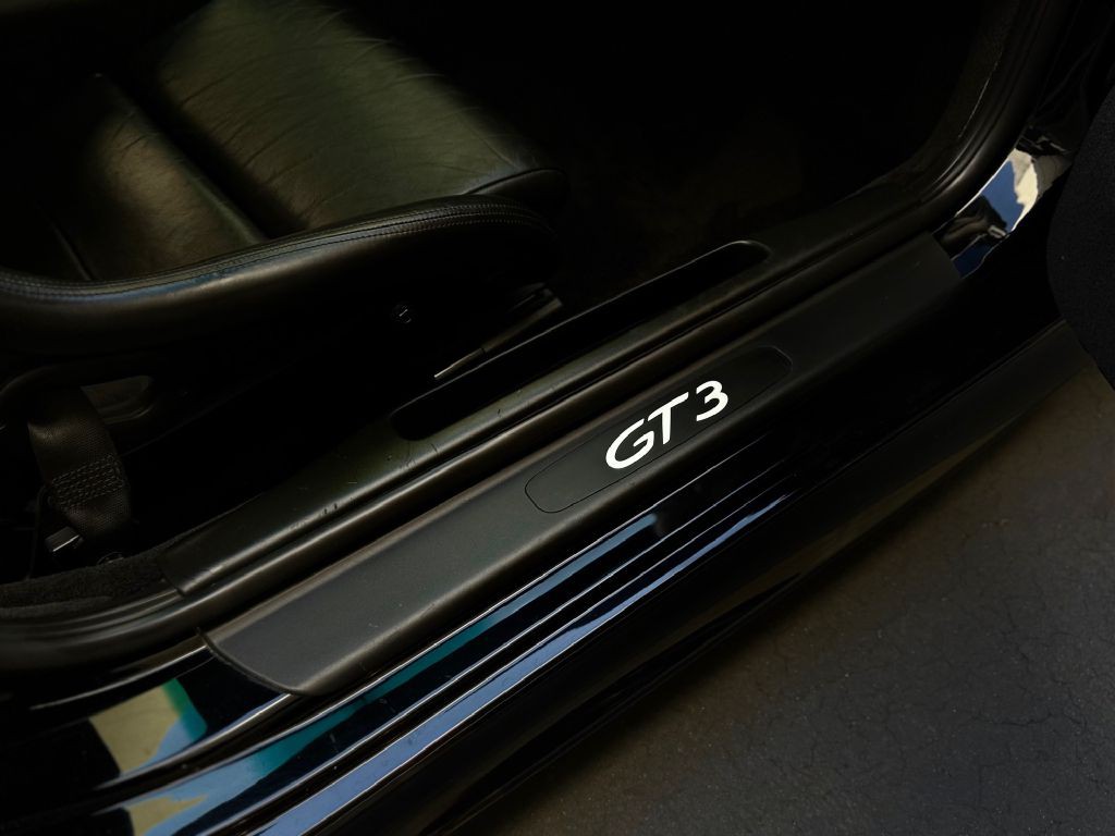 2004 Porsche 911 Image 40