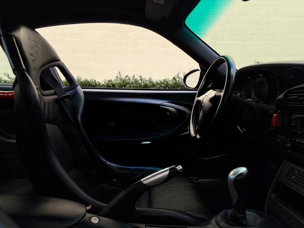 2004 Porsche 911 Image 43