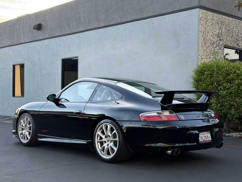 2004 Porsche 911 Image 20