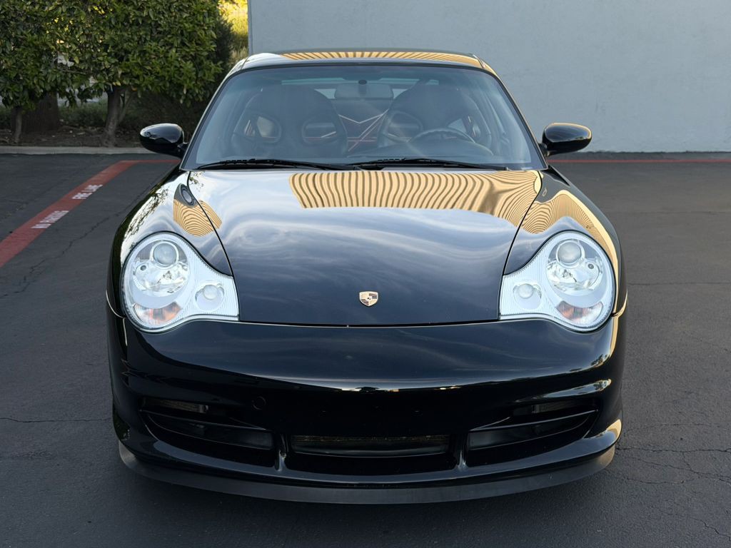 2004 Porsche 911 Image 21