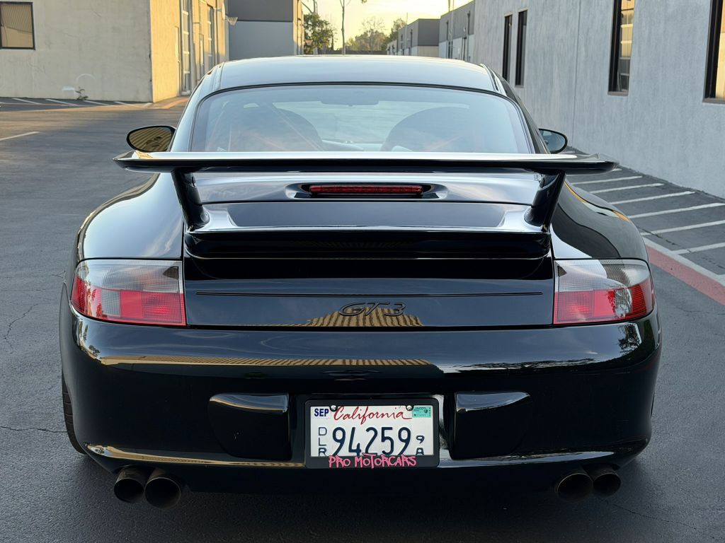2004 Porsche 911 Image 22