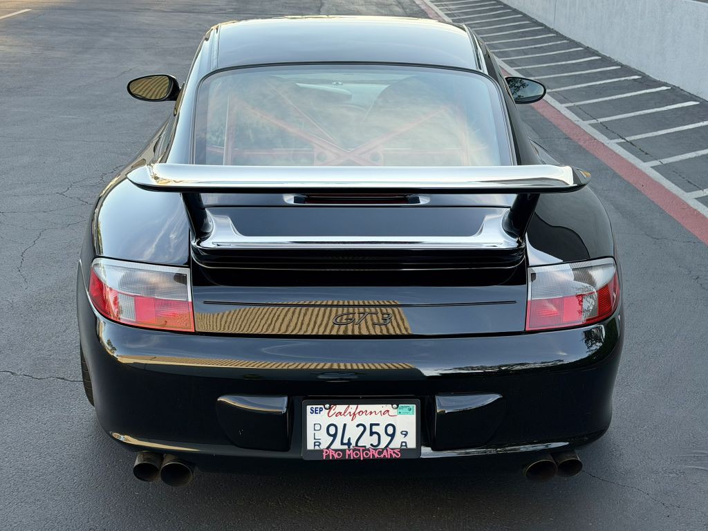2004 Porsche 911 Image 26