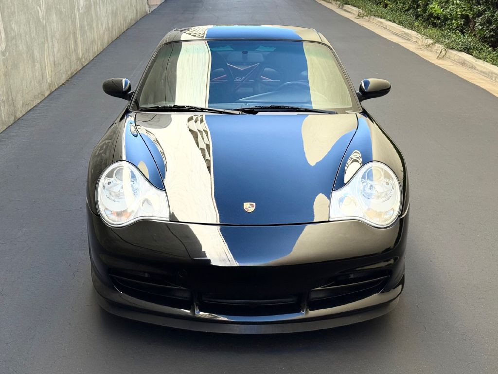 2004 Porsche 911 Image 32