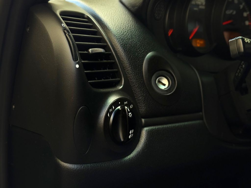 2004 Porsche 911 Image 56