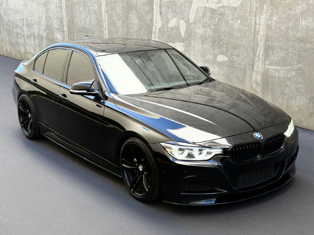2016 BMW 3 Series Image 3