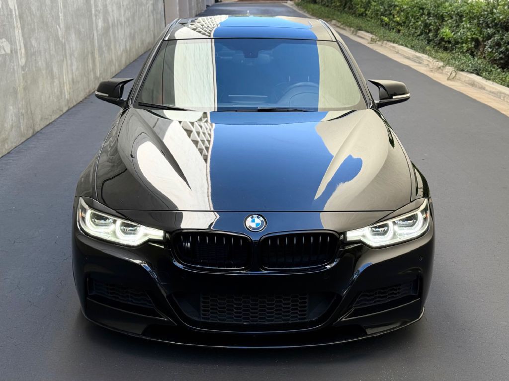 2016 BMW 3 Series Image 4