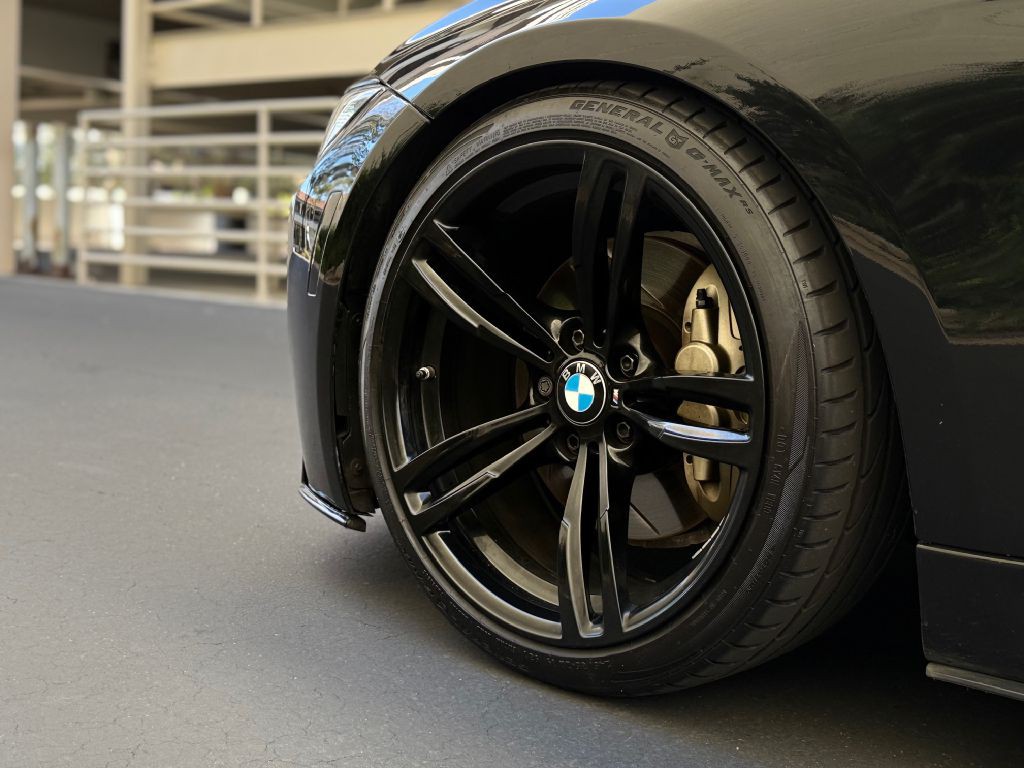 2016 BMW 3 Series Image 11