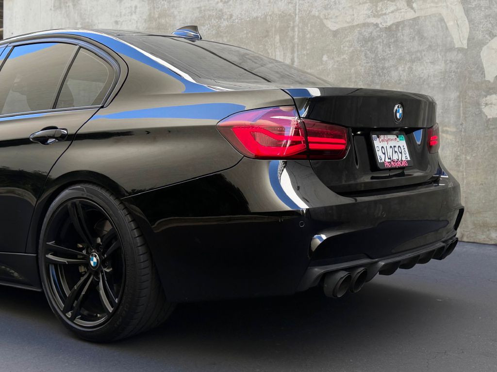2016 BMW 3 Series Image 15