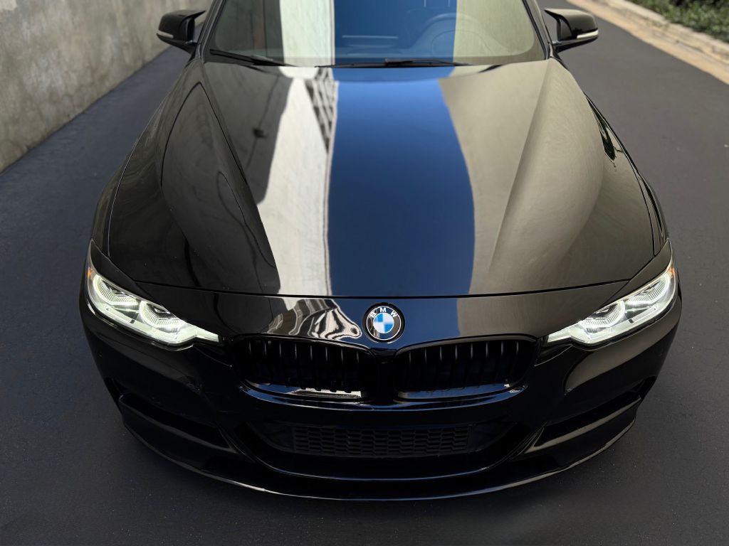 2016 BMW 3 Series Image 17