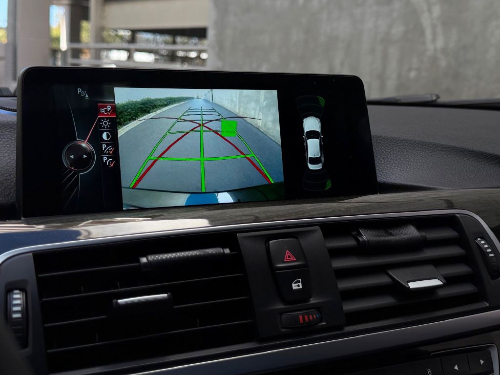 2016 BMW 3 Series Image 29