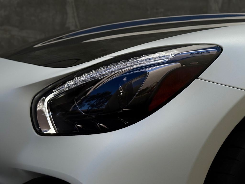 2018 Mercedes-Benz AMG GT Image 9