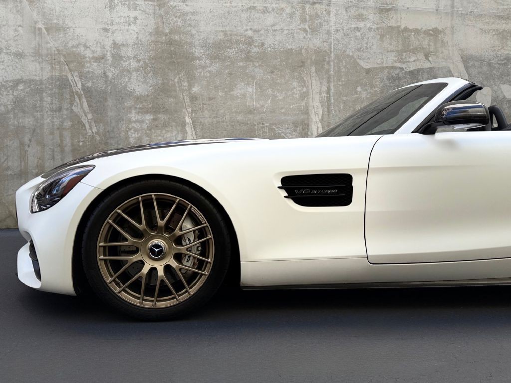 2018 Mercedes-Benz AMG GT Image 12