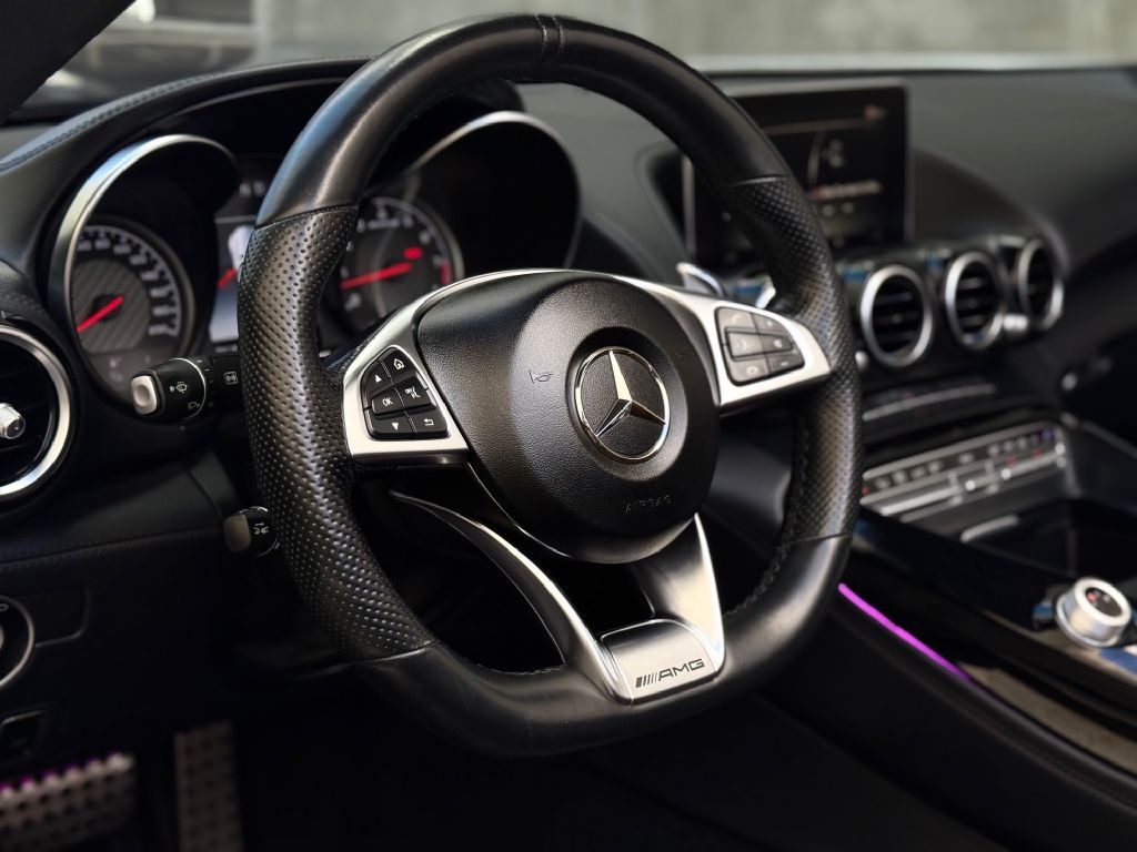 2018 Mercedes-Benz AMG GT Image 29