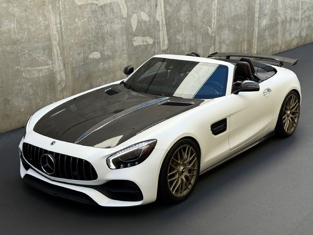 2018 Mercedes-Benz AMG GT Image 2