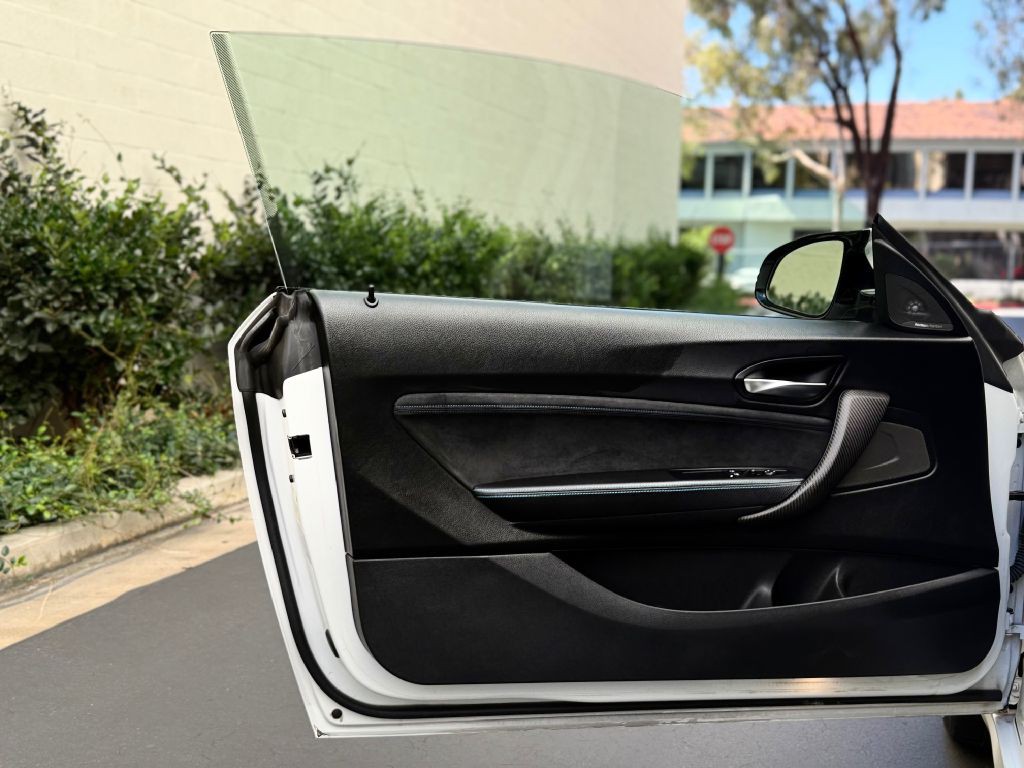 2019 BMW M2 Image 17