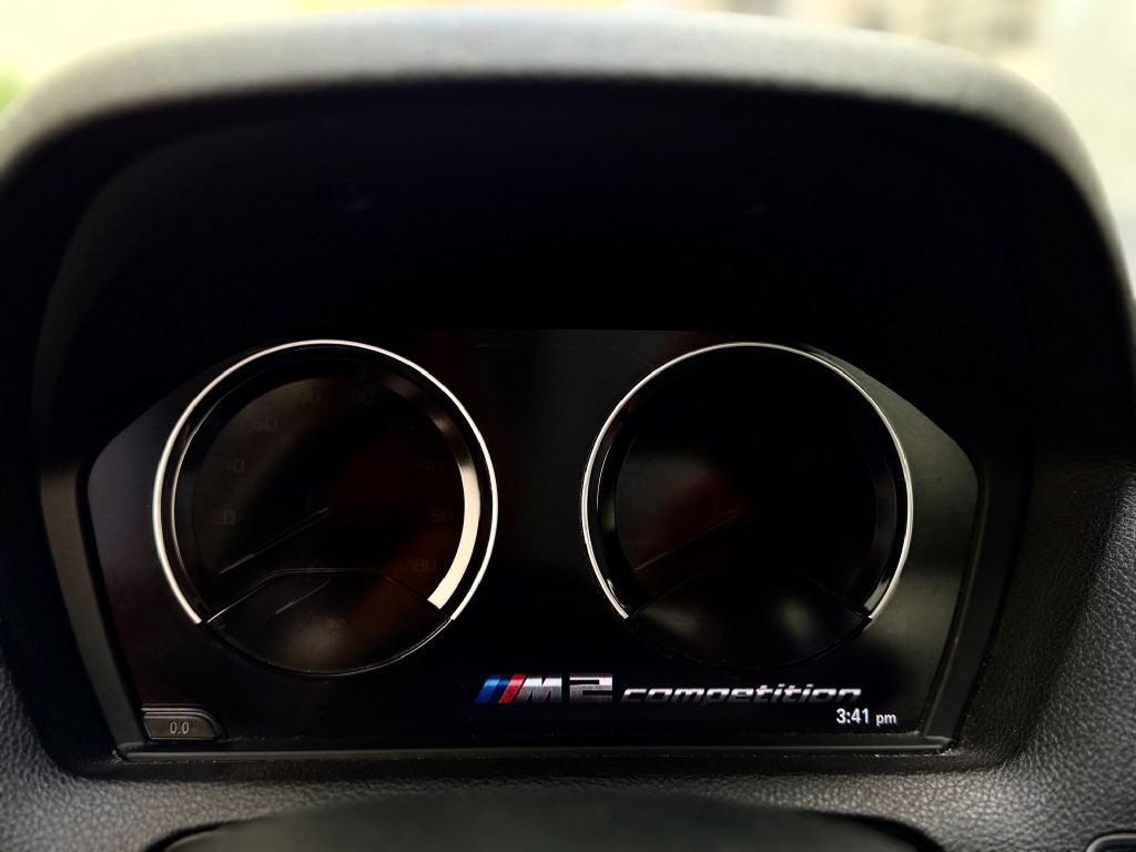 2019 BMW M2 Image 23