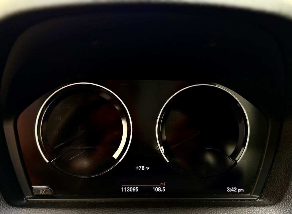 2019 BMW M2 Image 24
