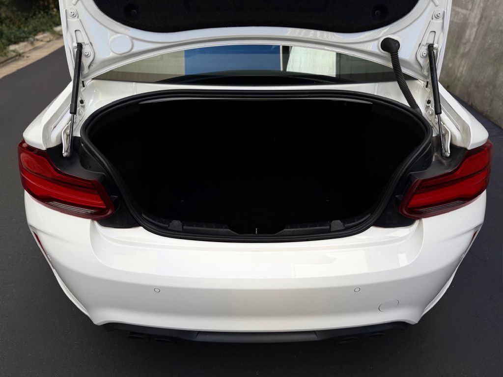 2019 BMW M2 Image 27